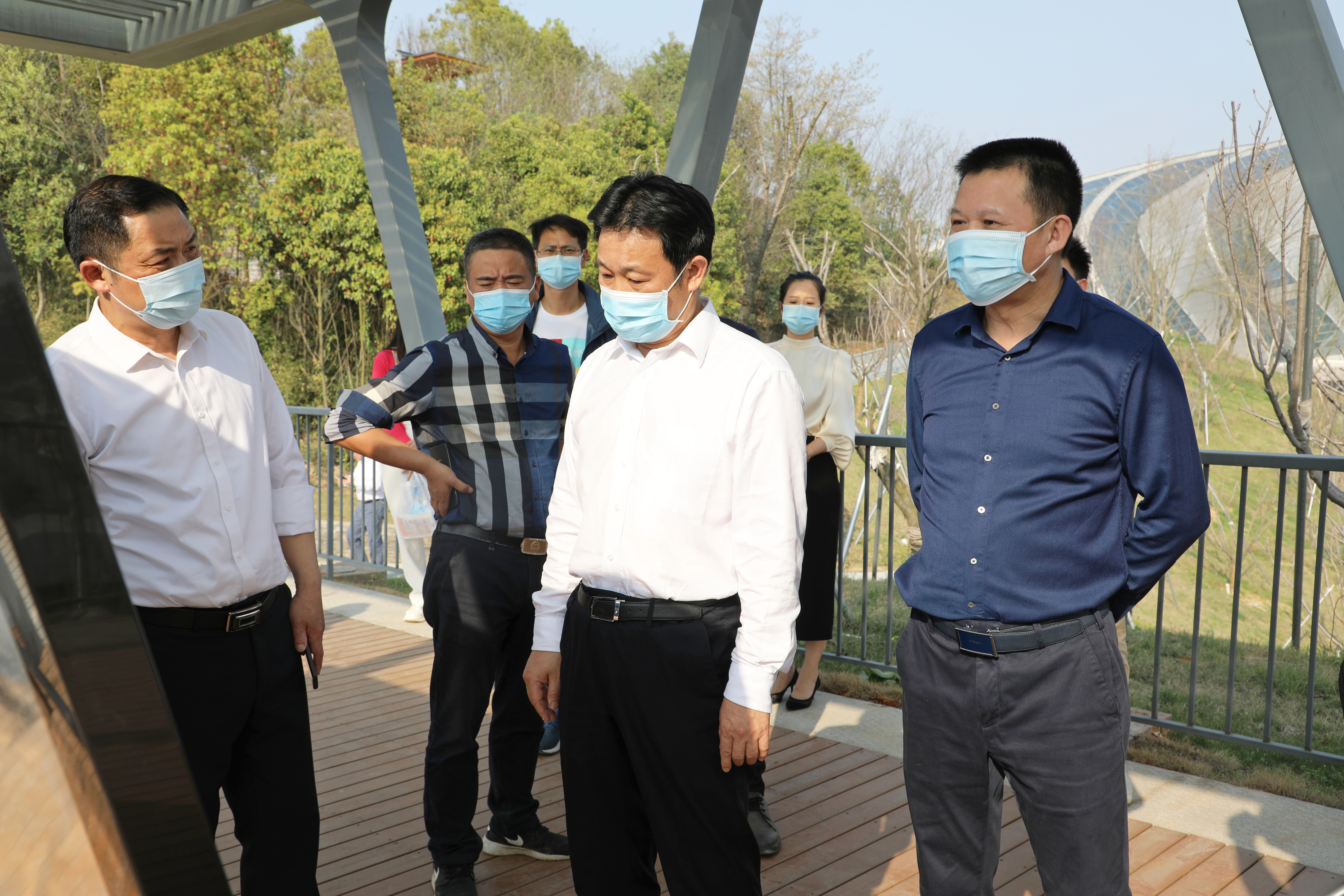 3月15日，市委副書記、湖南省第十四屆運(yùn)動(dòng)會(huì)，第十一屆殘疾人運(yùn)動(dòng)會(huì)岳陽市籌備委員會(huì)執(zhí)行主任李摯調(diào)研第十四屆省運(yùn)會(huì)部分場(chǎng)館建設(shè)項(xiàng)目。.jpg